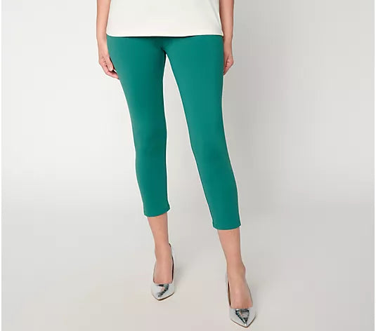 Women with Control Soft Sculpt Crop Legging