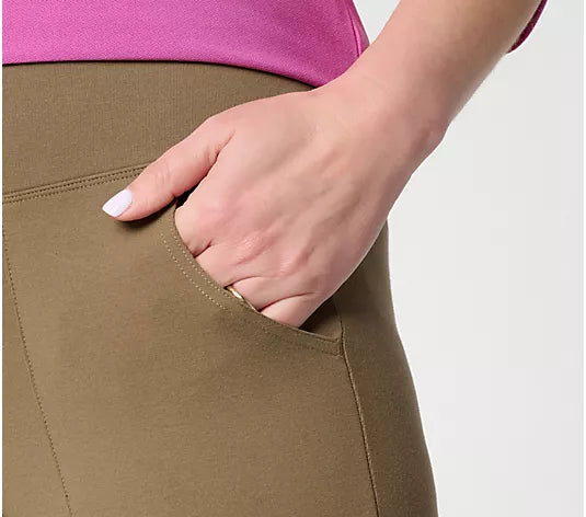 Women with Control 86/14 Slim Leg Empower Pant